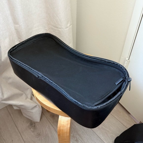 Beis The Convertible Mini Weekender in Black - Picture 5 of 8